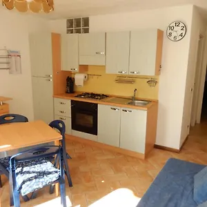 https://nina-house.hotelitalianriviera.com